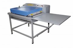 輸送式鞋面內(nèi)里貼合機(jī)粘合機(jī)
